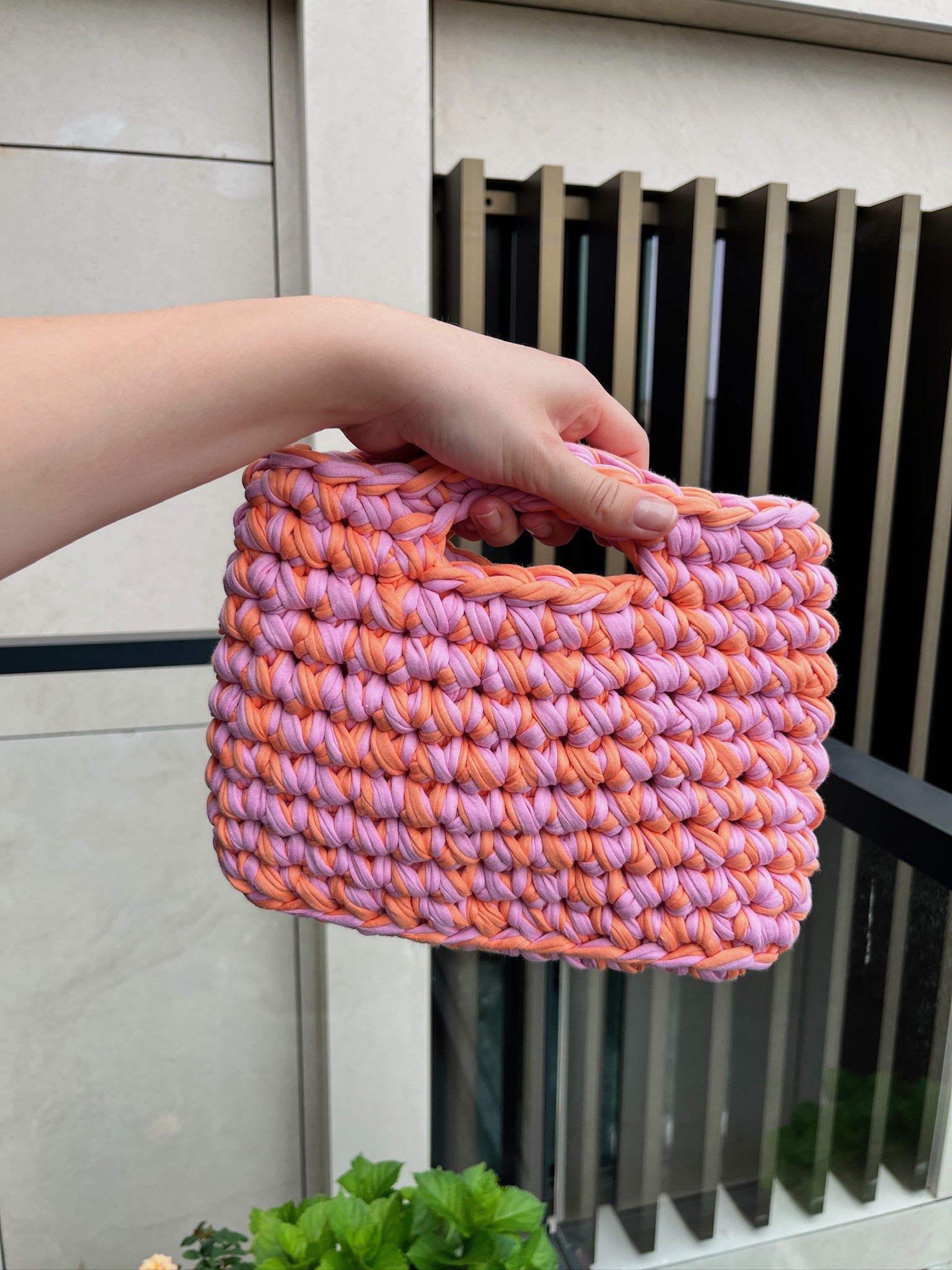 Belize - light pink/orange